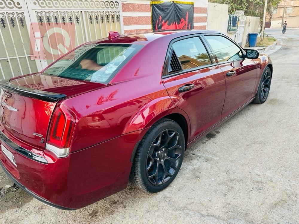 كرايسلر 300